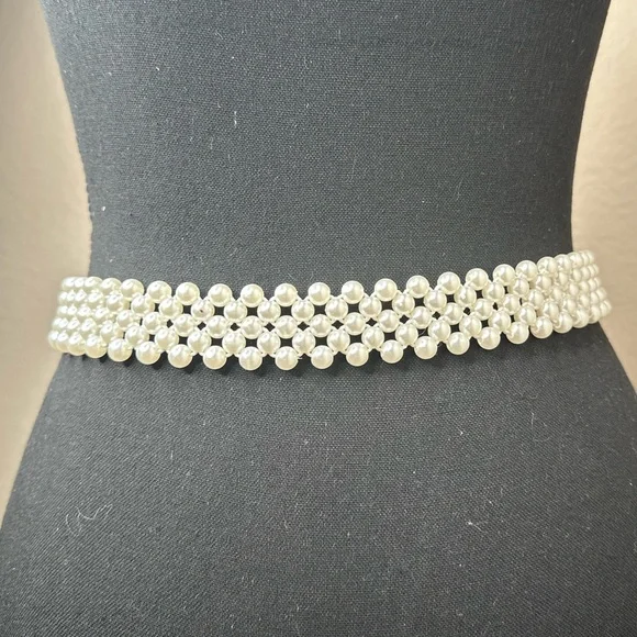 Women's Elastic Golden Pearl Bow Belt - Picture 7 of 7